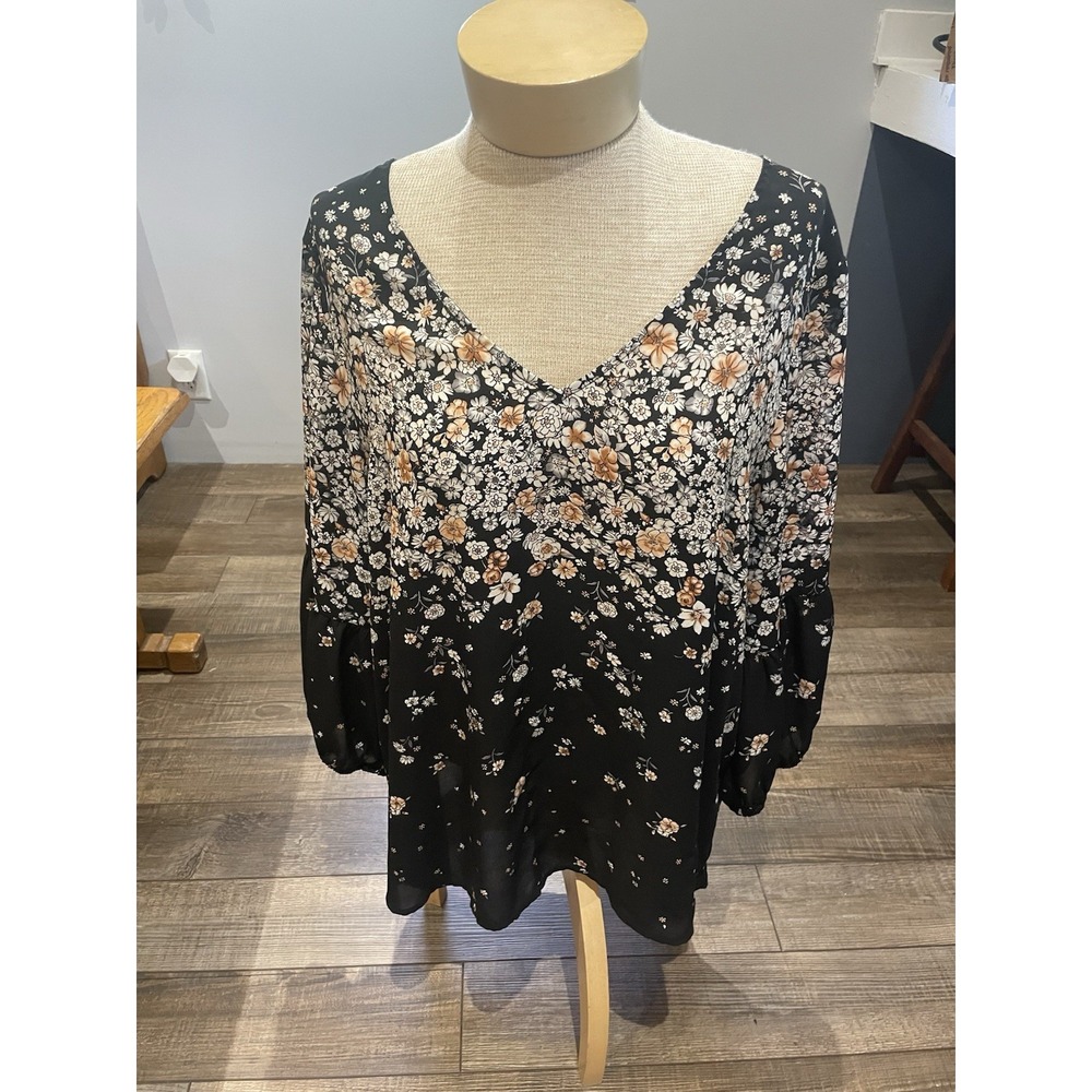 Collective Concepts Floral Print V Neck Blouse Puff Sleeve Black 1X Whimsigoth